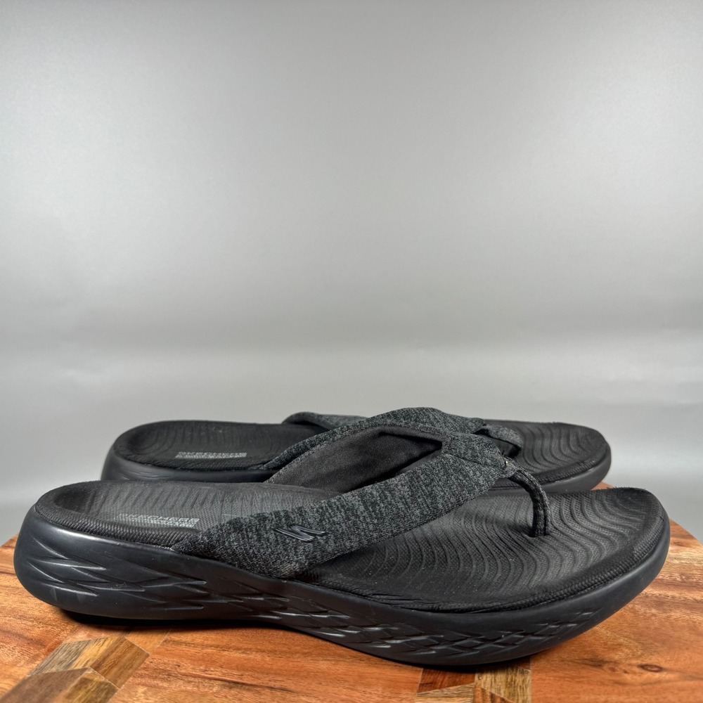 Skechers On-The-Go 600 Sunny Black‎ Thong Sandals Womens 10 Goga Mat 15304 BBK
